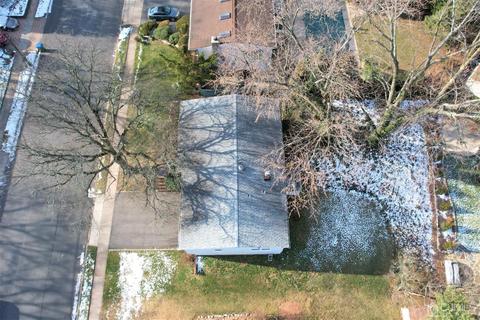 9 Harmon Rd, Edison, NJ 08837 photo 6