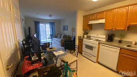 175 Liddle Ave, Edison, NJ 08837 photo 3