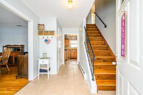30 Mohawk Ave, Middlesex, NJ 08846 photo 3