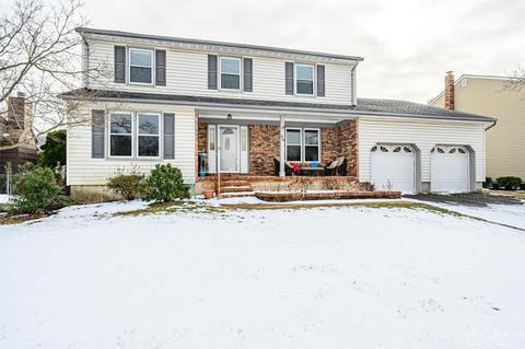30 Mohawk Ave, Middlesex, NJ 08846 photo 1