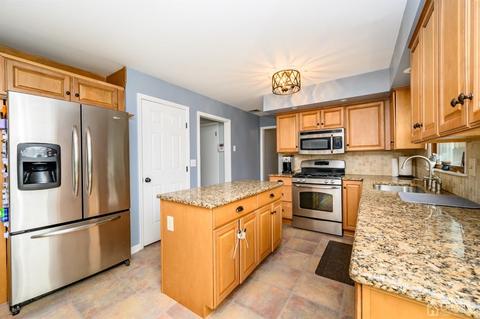 30 Mohawk Ave, Middlesex, NJ 08846 photo 13