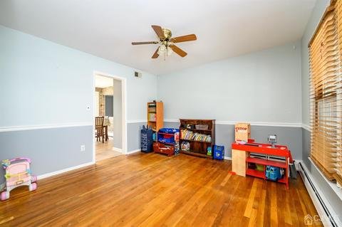 30 Mohawk Ave, Middlesex, NJ 08846 photo 7