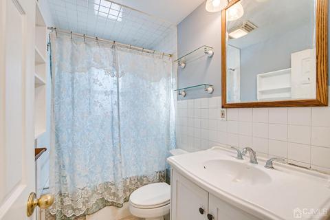 48 Cherry St, Edison, NJ 08817 photo 18