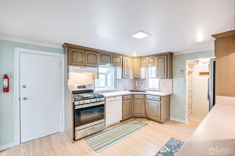 48 Cherry St, Edison, NJ 08817 photo 9