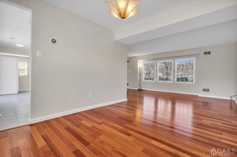 36 Wintergreen Ave E, Edison, NJ 08820 photo 6