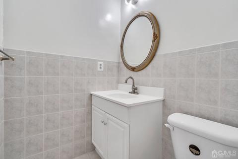 36 Wintergreen Ave E, Edison, NJ 08820 photo 11