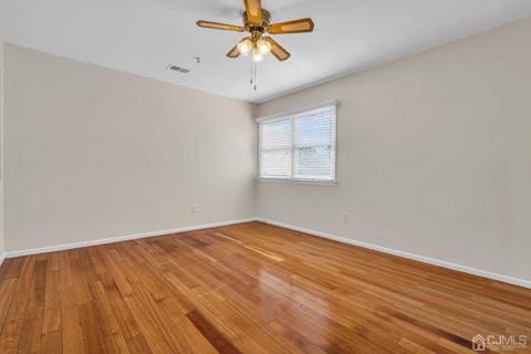 36 Wintergreen Ave E, Edison, NJ 08820 photo 9