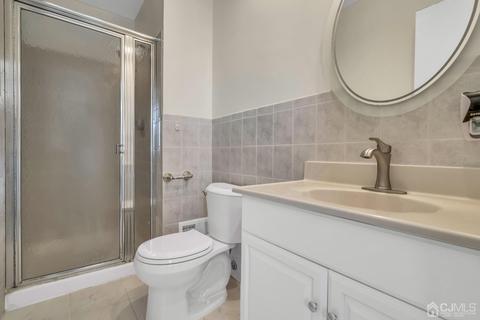36 Wintergreen Ave E, Edison, NJ 08820 photo 17
