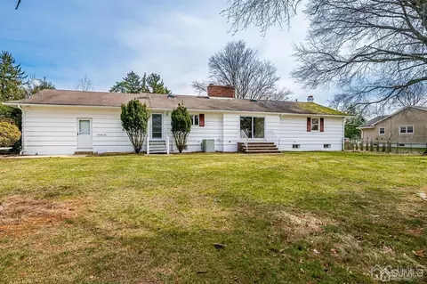 5 Robin Rd, Edison, NJ 08820 photo 32