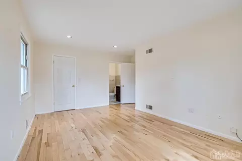 5 Robin Rd, Edison, NJ 08820 photo 20
