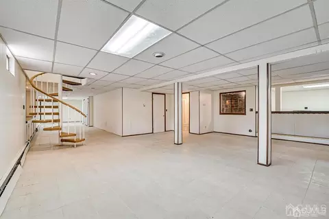 5 Robin Rd, Edison, NJ 08820 photo 26