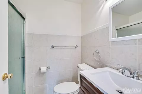 5 Robin Rd, Edison, NJ 08820 photo 21