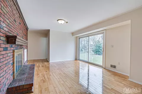 5 Robin Rd, Edison, NJ 08820 photo 16
