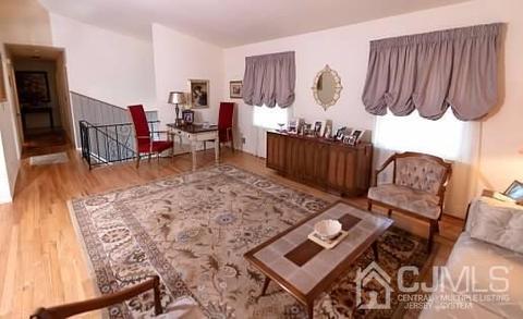 77 Harmon Rd, Edison, NJ 08837 photo 4