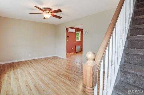 4 Valley Brook Dr, Middlesex, NJ 08846 photo 3