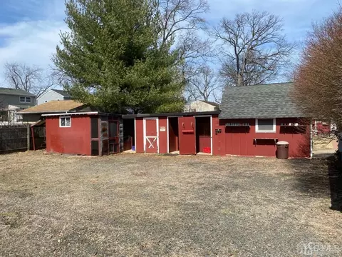 403 E St, Middlesex, NJ 08846 photo 9