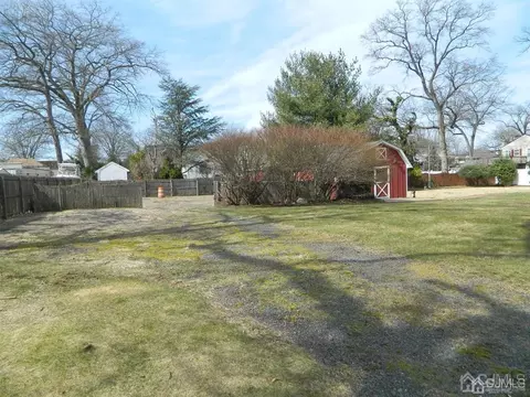 403 E St, Middlesex, NJ 08846 photo 1
