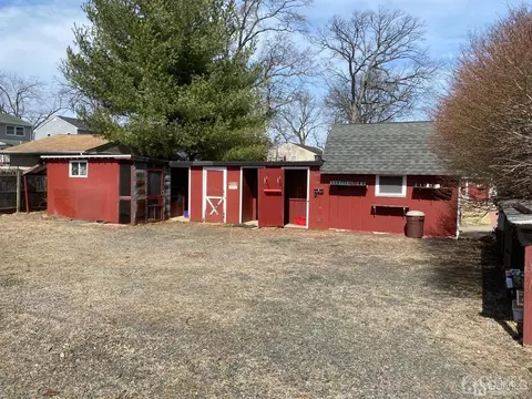 403 E St, Middlesex, NJ 08846 photo 8