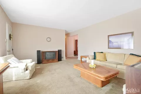 492 Plainfield Rd, Edison, NJ 08820 photo 8