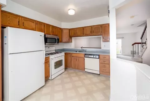 1403 Maplecrest Rd, Edison, NJ 08820 photo 5