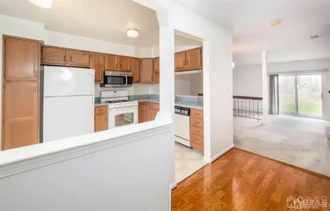 1403 Maplecrest Rd, Edison, NJ 08820 photo 3