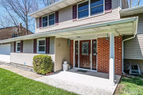 5 Pendleton Pl, Edison, NJ 08820 photo 4