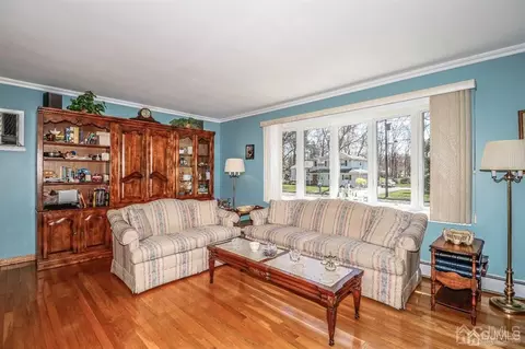 5 Pendleton Pl, Edison, NJ 08820 photo 8