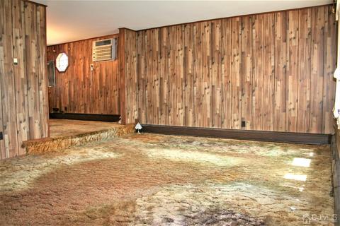 8 Frederick Pl, Parlin, NJ 08859 photo 5