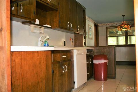 8 Frederick Pl, Parlin, NJ 08859 photo 14