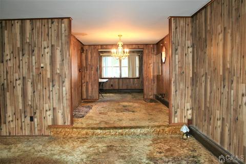 8 Frederick Pl, Parlin, NJ 08859 photo 9