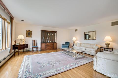 17 SW Wright St, Edison, NJ 08820 photo 12