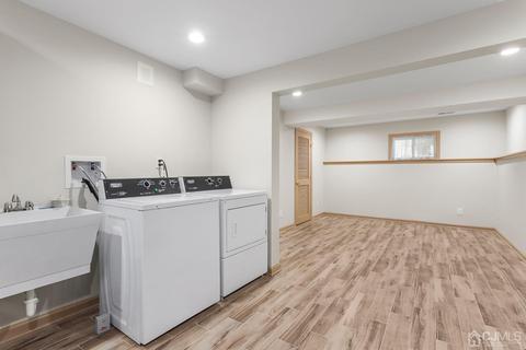 136 Lee Dr, Middlesex, NJ 08846 photo 24