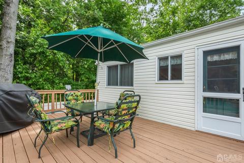 136 Lee Dr, Middlesex, NJ 08846 photo 28