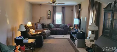 9 Maple St, Helmetta, NJ 08828 photo 19