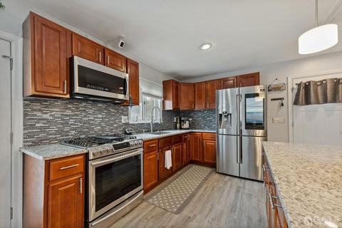 134 5th St, Middlesex, NJ 08846 photo 6