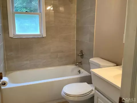 853 Voorhees Ave, Middlesex, NJ 08846 photo 11