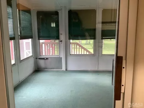 853 Voorhees Ave, Middlesex, NJ 08846 photo 5