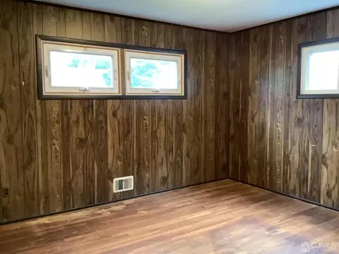 853 Voorhees Ave, Middlesex, NJ 08846 photo 9
