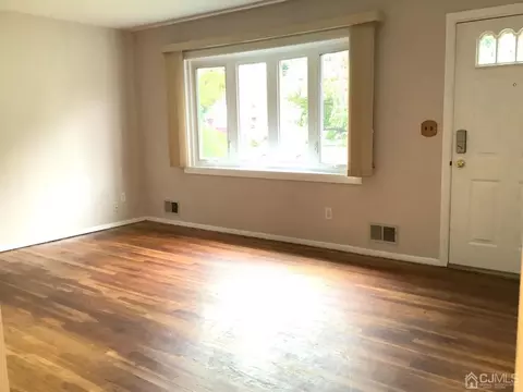 853 Voorhees Ave, Middlesex, NJ 08846 photo 6