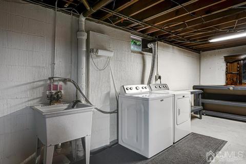 112 Walnut St, Middlesex, NJ 08846 photo 25