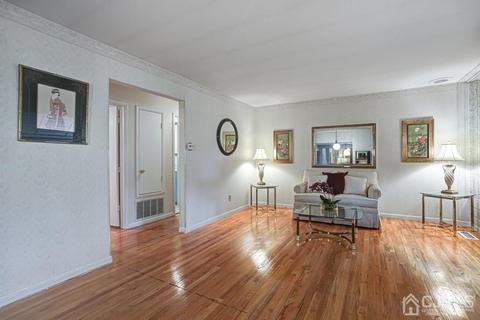 112 Walnut St, Middlesex, NJ 08846 photo 10