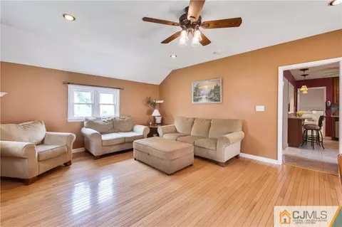 2 Terrill Rd, Edison, NJ 08817 photo 7