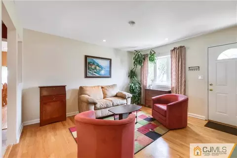 2 Terrill Rd, Edison, NJ 08817 photo 10