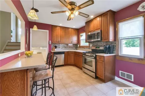 2 Terrill Rd, Edison, NJ 08817 photo 13