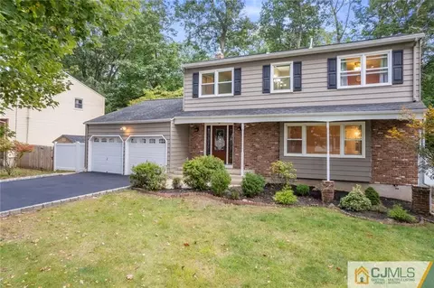 19 Dellview Dr, Edison, NJ 08820 photo 1