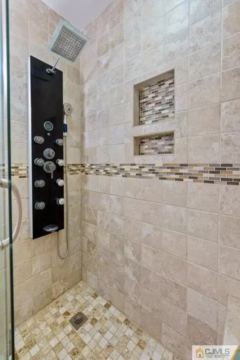 19 Dellview Dr, Edison, NJ 08820 photo 23
