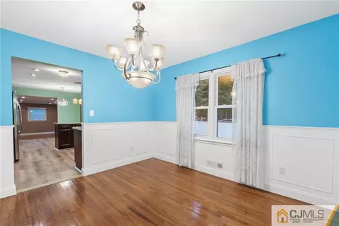 19 Dellview Dr, Edison, NJ 08820 photo 9