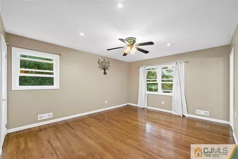 19 Dellview Dr, Edison, NJ 08820 photo 21