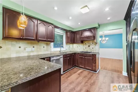 19 Dellview Dr, Edison, NJ 08820 photo 10