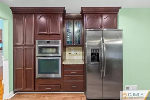 19 Dellview Dr, Edison, NJ 08820 photo 12